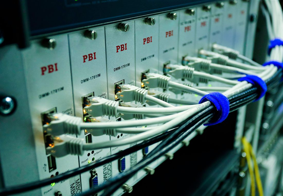 Network infrastructure connecting monitored sites